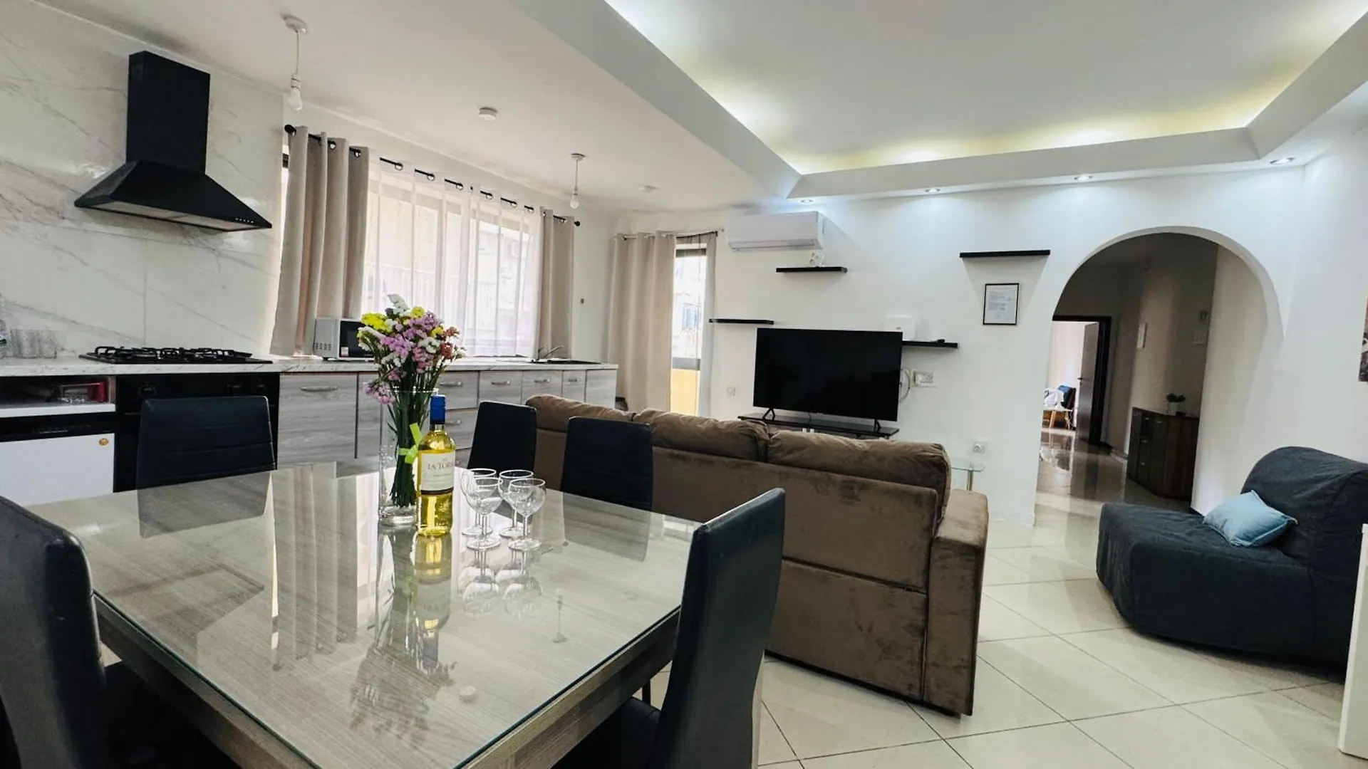 Sunny Apartment Gzira